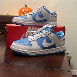Women’s Reverse Unc Nike Dunks